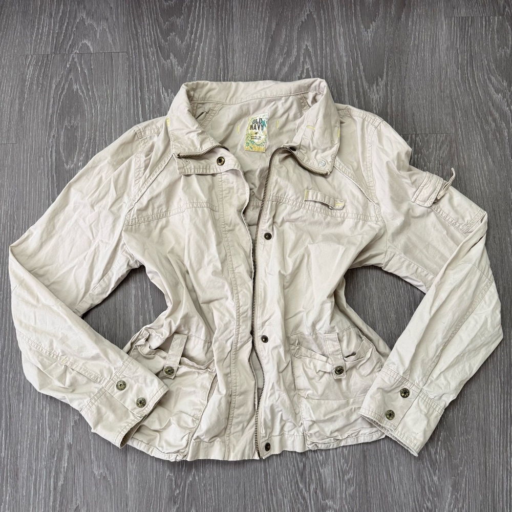 Y2K Vintage Old Navy Light Tan Jacket
‼️SOLD‼️ Do Not Buy ‼️